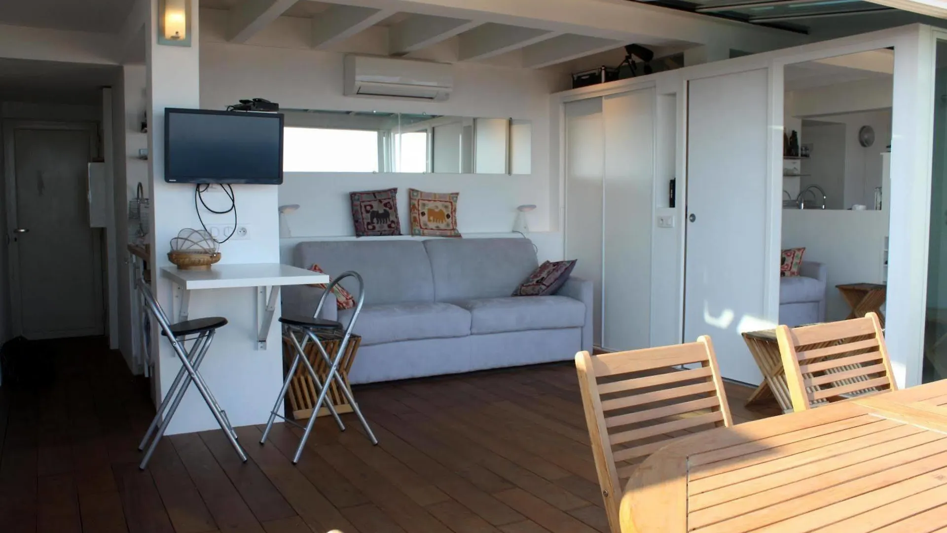 Happy Few L Altair Apartment Nice 0*,  France